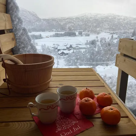 Bed & Breakfast Solkro - With A View Tjorhom